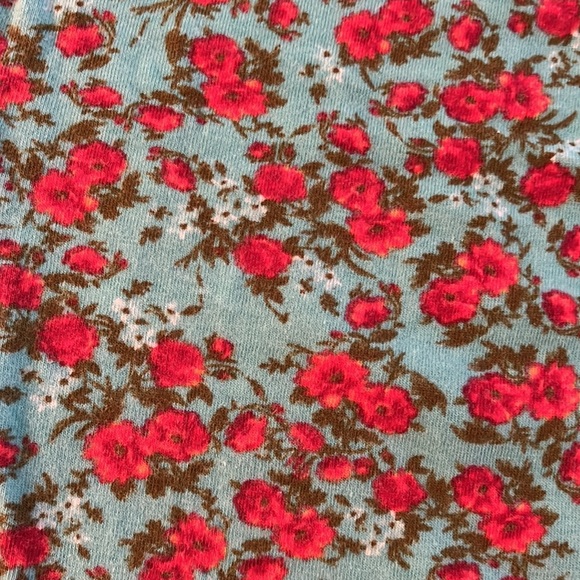 4 ITEMS for $25!!! GUESS Bodysuit - Picture 6 of 6